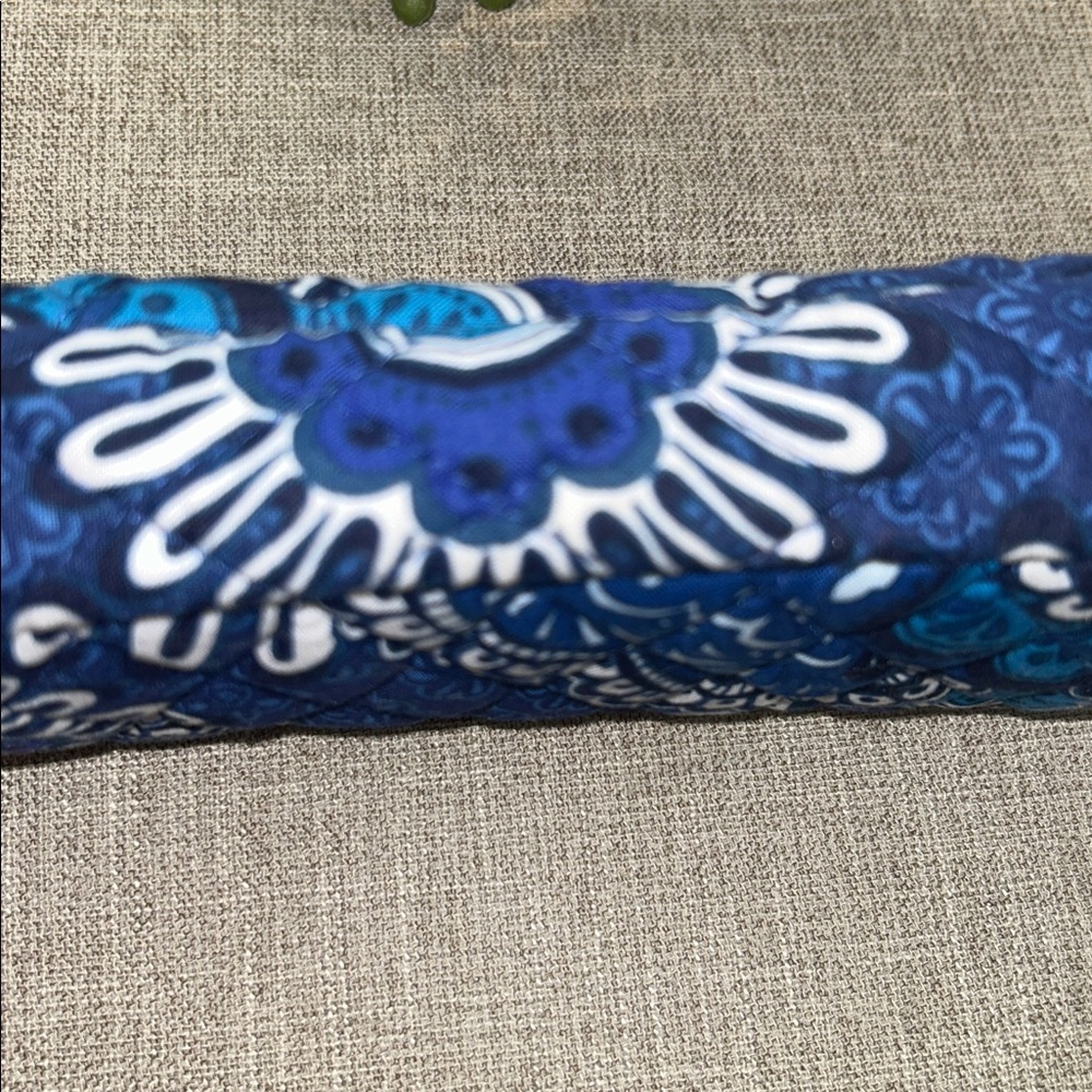Vera Bradley Navy and Turquoise Paisley Quilted Pouch - Picture 5 of 5